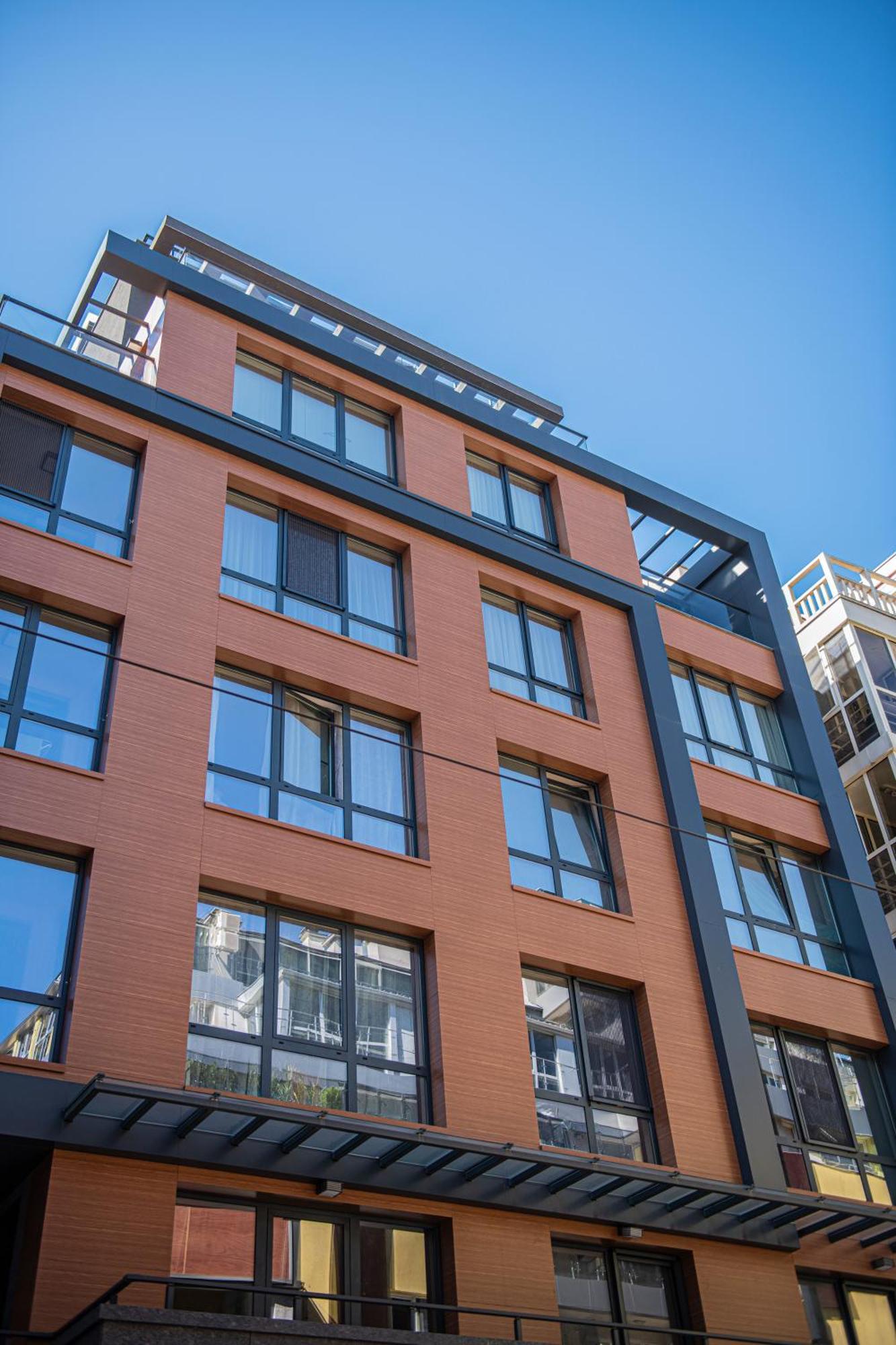 Tokiyo: A Lovely City Center 2 Bedrooms Apartment With Private Parking Sofia Exterior photo